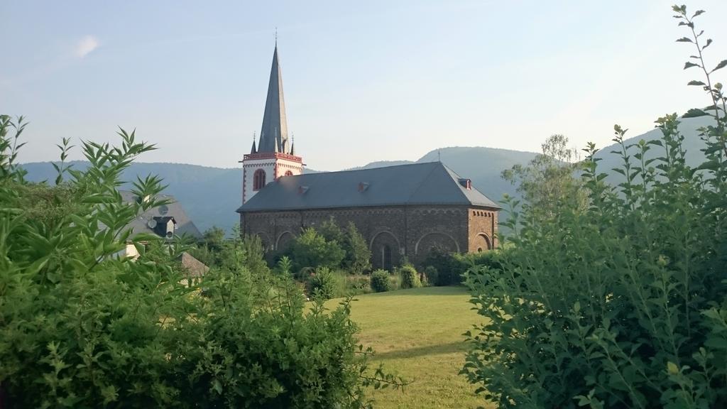 Ferienwohnungen Am Bruttiger Moselsteig Szoba fotó